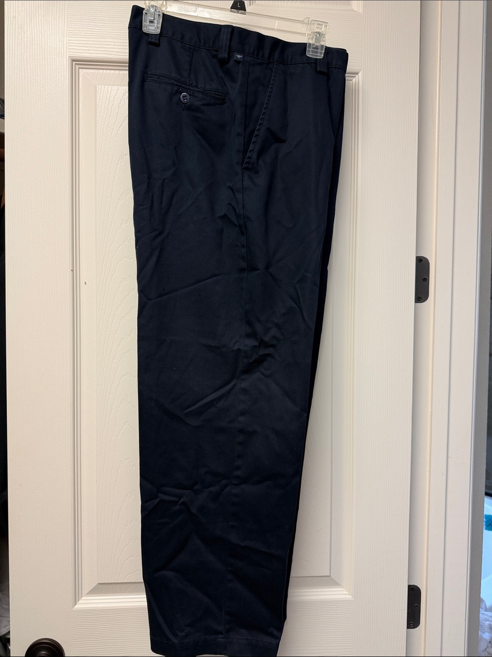 Men’s Dockers size W 34 L 30, flat front casual pants